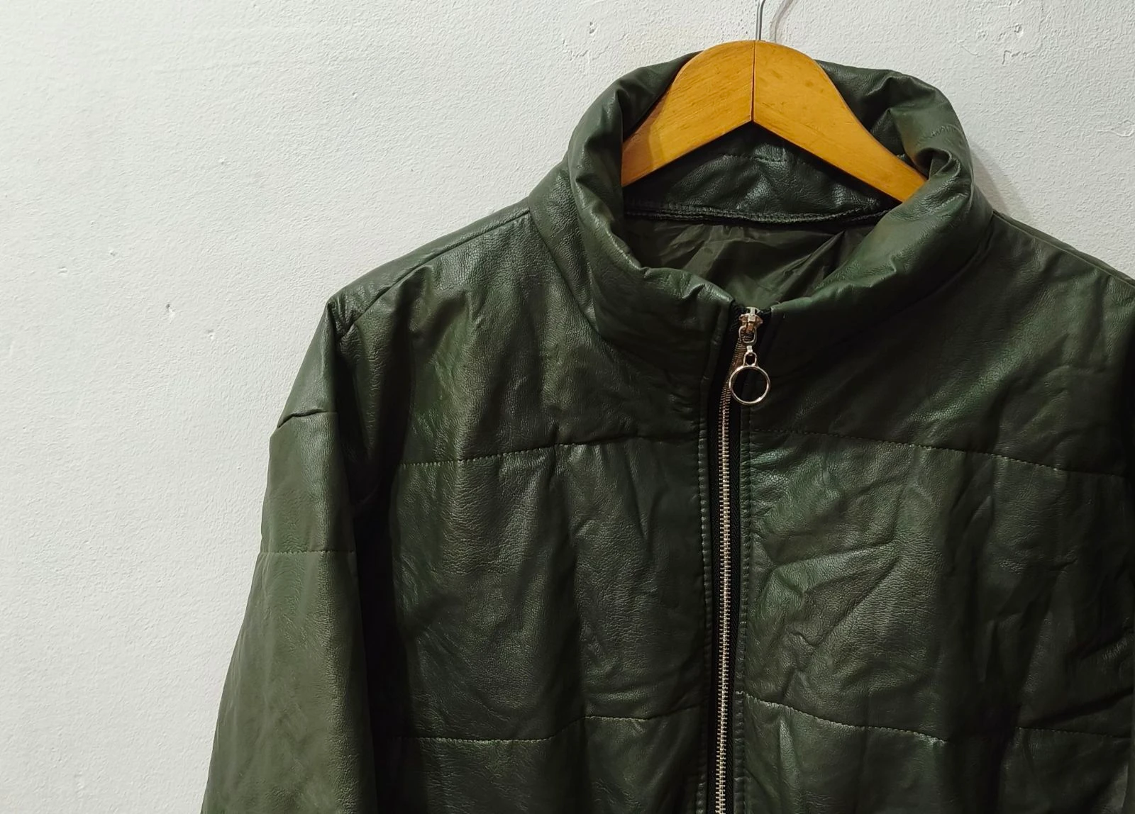 Dark green women's bomber jacket Size S-M – photo 4
